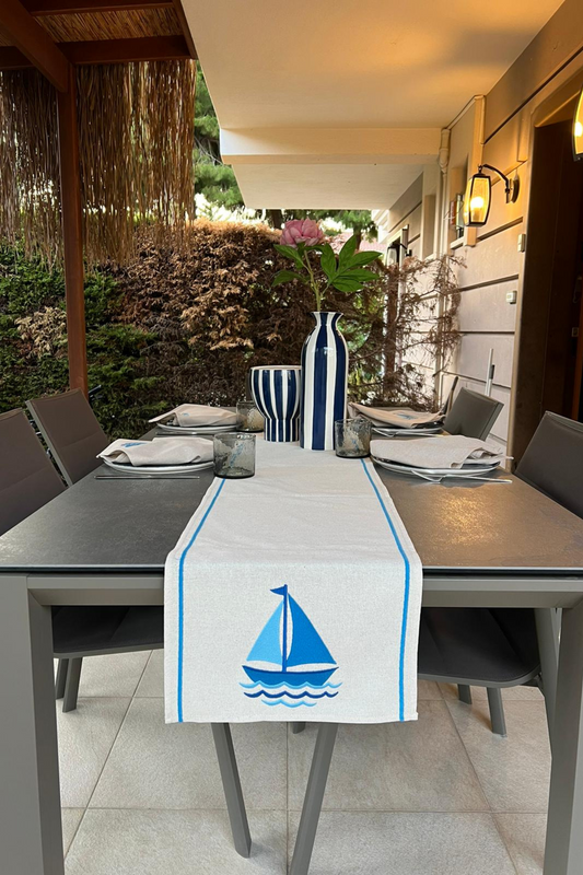 Morning Sail | Embroidered Linen-Look Runners