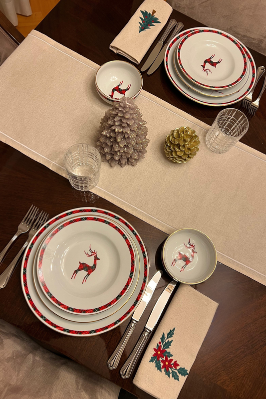 Holiday Joy | Winter Garland | Set of 2 Embroidered Linen-Look Napkins