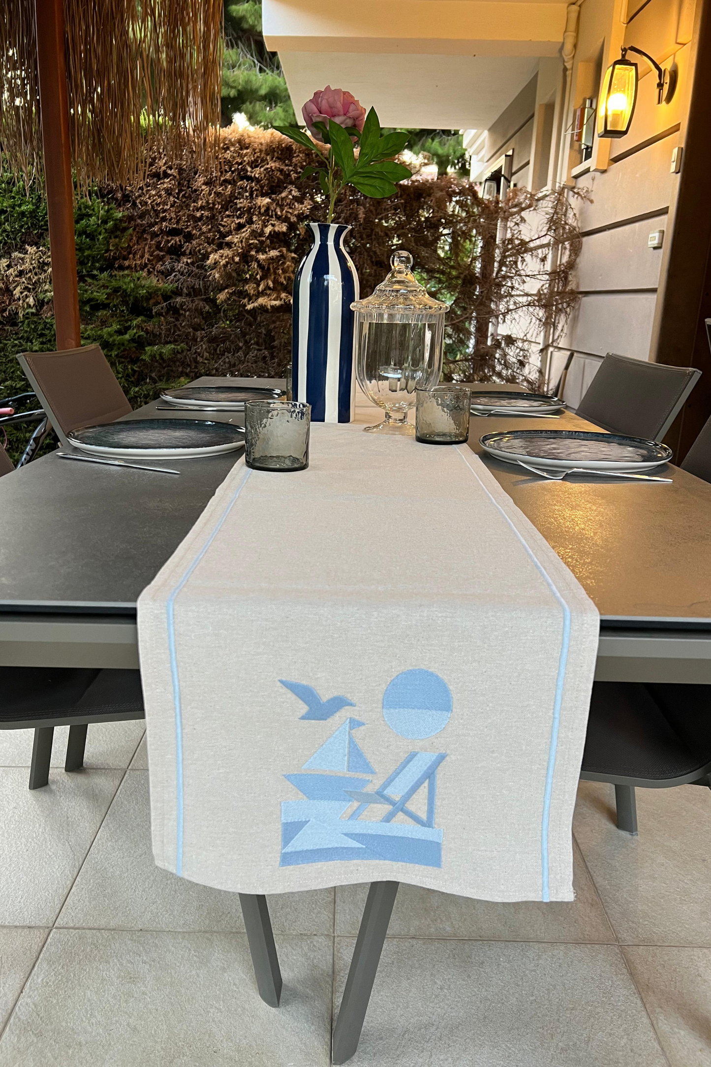 Summer Geometry | Linen-Look Napkins and Runners