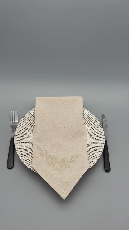 Timeless Blooms | Daisy Path | Set of 2 Embroidered Linen-Look Napkins | Ivory